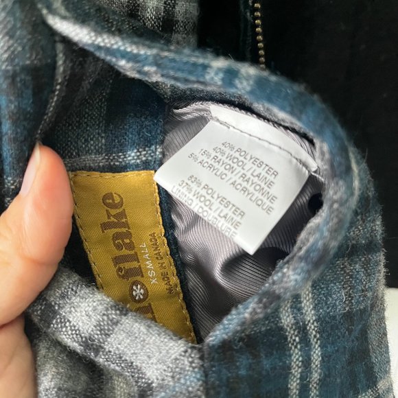 Wool Reversible Cape or Cloak/Poncho with zipper & pocket for both sides - Picture 8 of 15